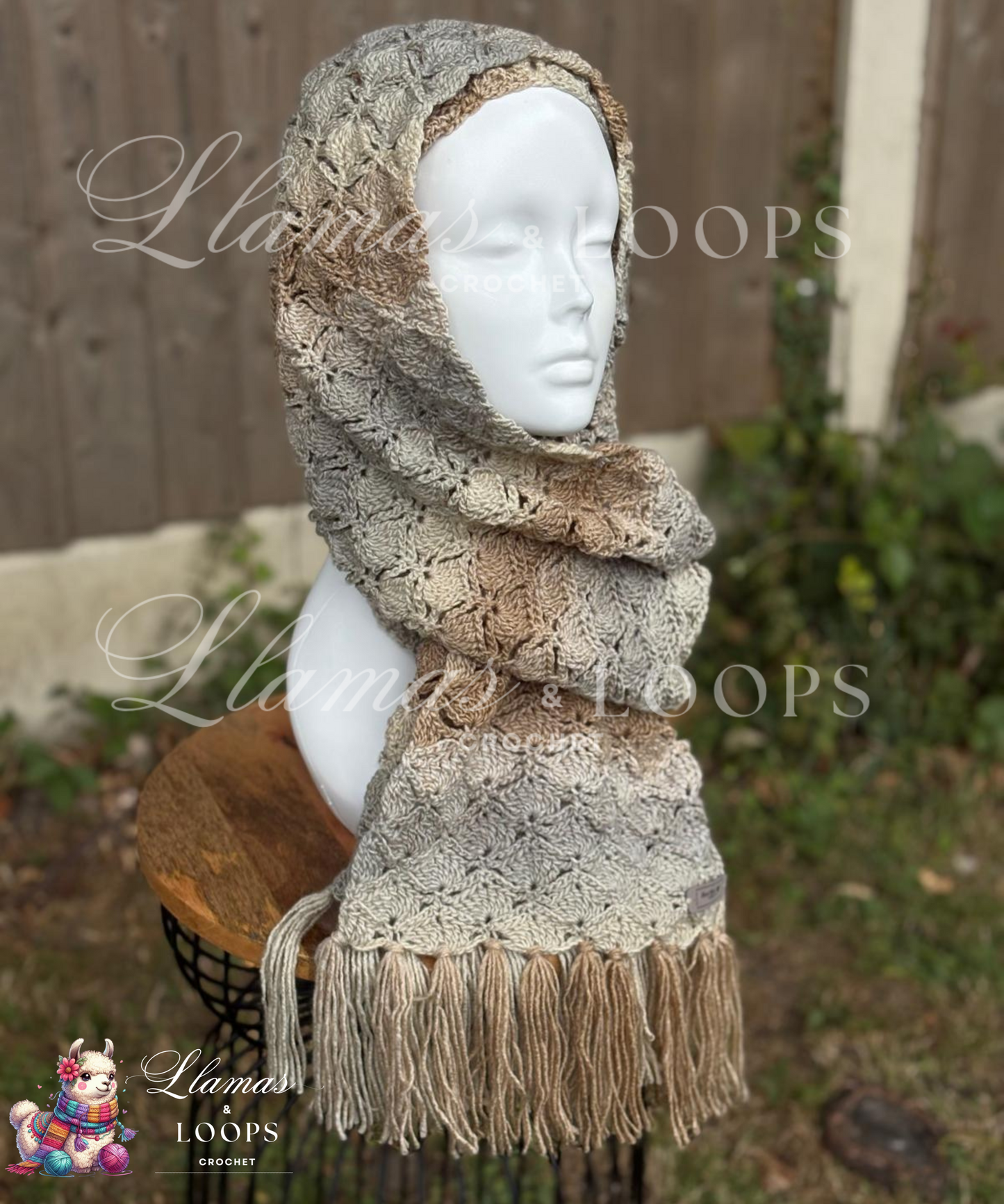 Winter Latte Crochet Shell Stitch Scarf – Light Grey, Cream & Light Brown