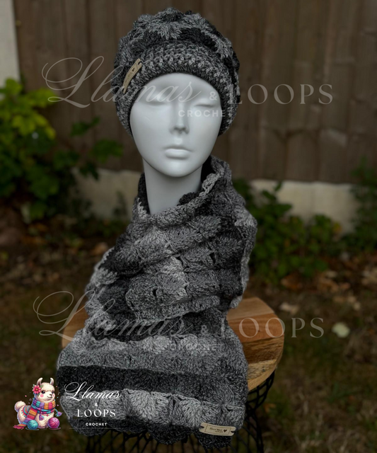 Monochrome Block Shell Set - (Scarf + Bobbie Hat) (Copy)